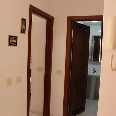 Apartament Vv Sur *